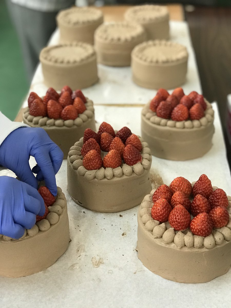 澤田屋 今日はクリスマス 澤田屋のクリスマスケーキ 今日も手づくりしています クリスマスケーキ