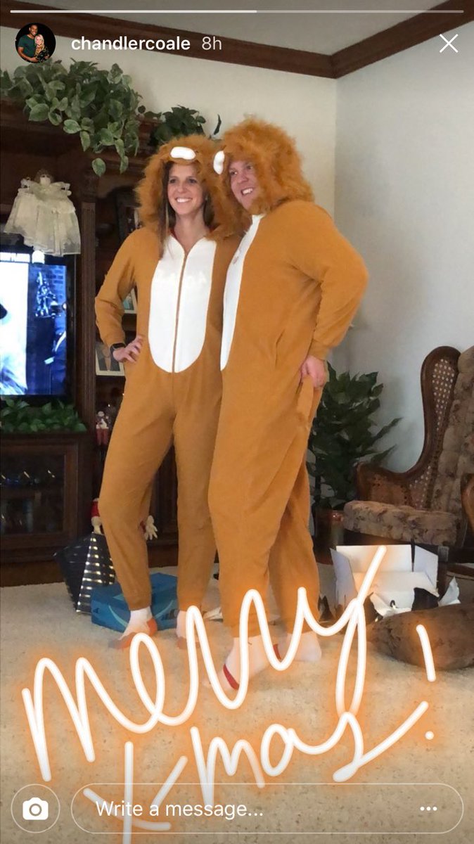 tkouhoops's tweet photo. Officially embarrassed to call you a friend. #codeofman. #rawrrr @Col10Coale @jrlawrence @CadeScott7 @sherricoale https://t.co/MpCtFovttk