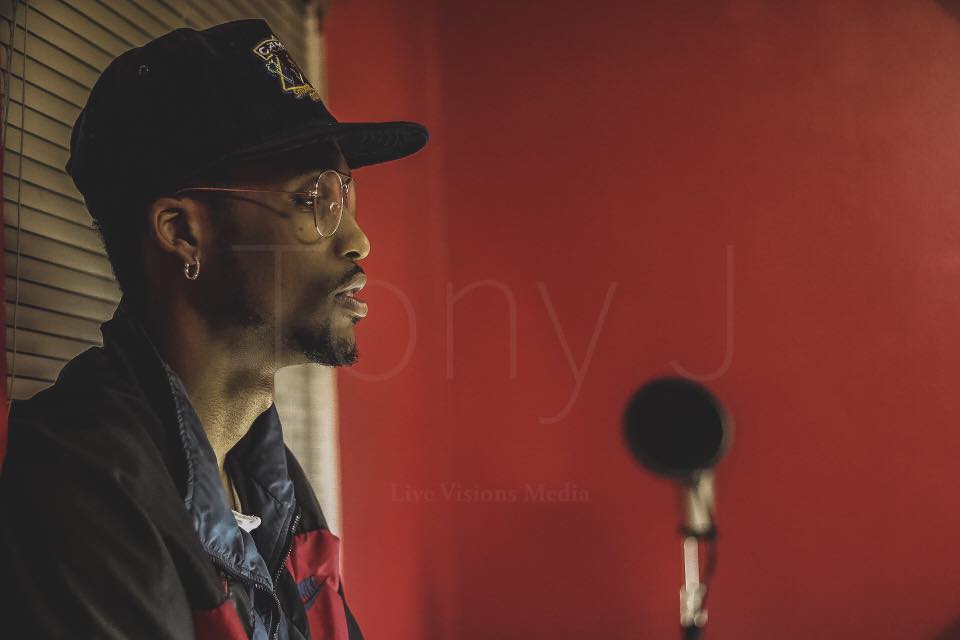 ogtonyj3000's tweet image. to new beginnings,
Merry Christmas! 🎄

cc: #LiveVisionsMedia 
#Studio448