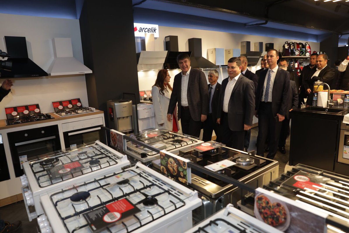 Kepez Süleman Demirel bulvarında beyaz eşya mağazasının açılışını gerçekleştirdik. Hayırlı olsun