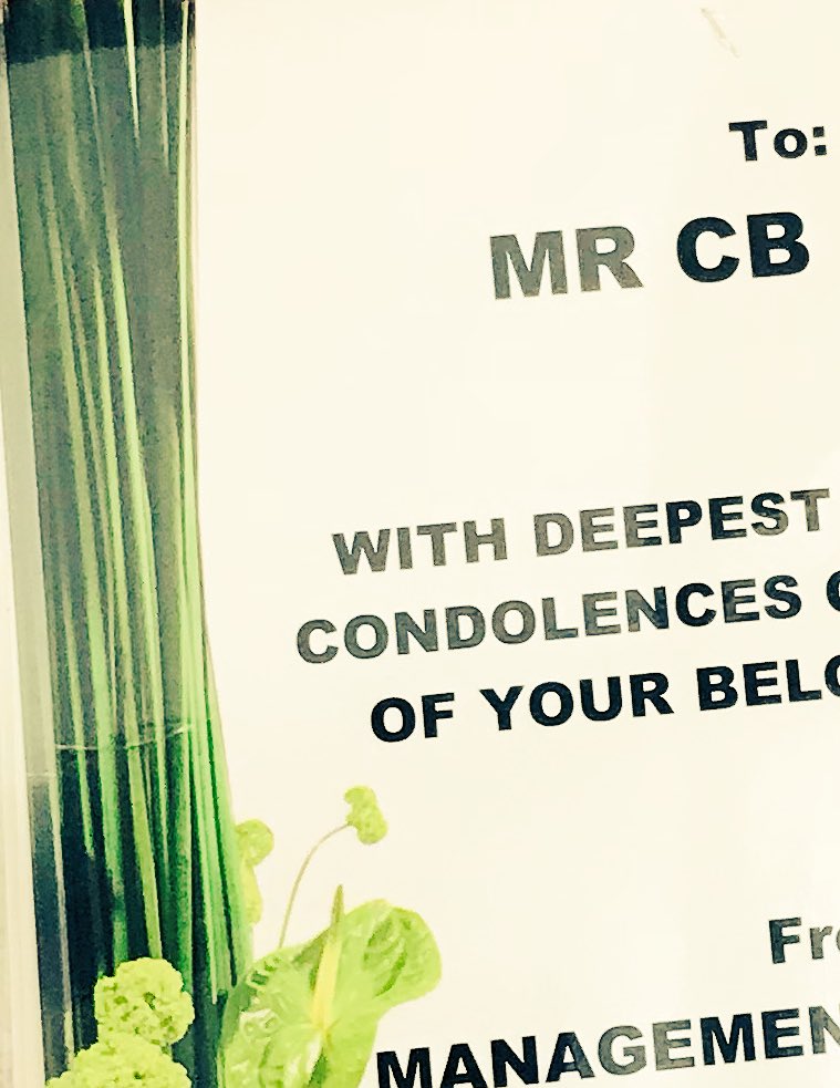 SGFuneralJason's tweet photo. A condolence card send to bereaved family from company “xxx”, to MR CB. I really think instead of “CB” why not full name it? Atleast be aware you are in #Singapore , maybe #angmo ? #CB #betterway #IMO #condolences #justforfun #DailyNews #imnotsurprise #SGnews #sgbreakingnews https://t.co/zLTOSpQIhO