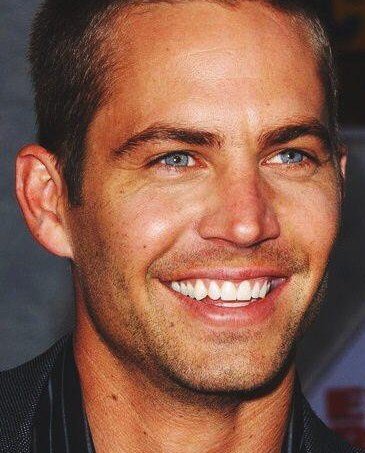 KAPS4Walker's tweet photo. Today remember that what's most important than sharing gifts is sharing love! 💙🤙🏼 #MerryChristmasEveryone 
#teamKAPS #teamPW https://t.co/ld1nH0sqsD