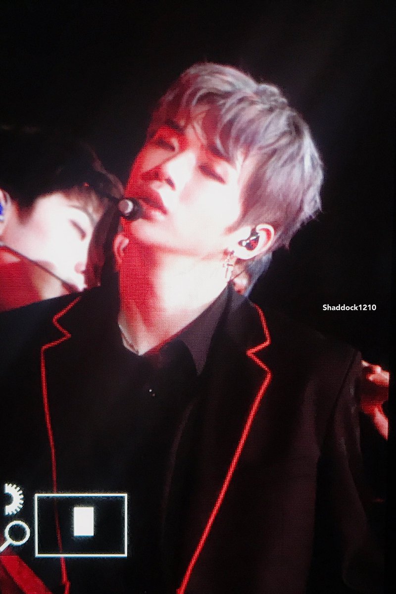 shaddock1210's tweet photo. 171225 

🔥🔥🔥

#강다니엘 #KangDaniel #워너원 https://t.co/8sXE1aw7gd