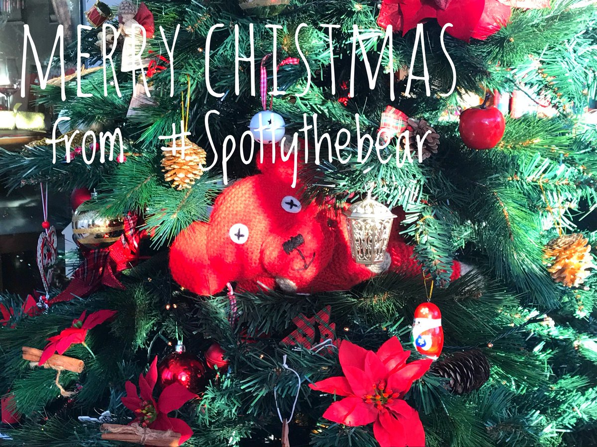 #MerryChristmas from #spottythebear and #lancashire70. We hope you have a fantastic #ChristmasDay and have got everything you wanted! #Christmas #Xmas #Christmas2017