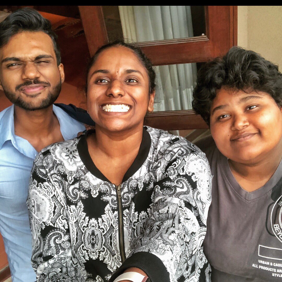 eswaran_nk's tweet photo. The time your shoot and holiday clashes on the same day, its turns out Passion β’ Merry Christmas π and have an enjoyable season βοΈ #holidayworkflow https://t.co/0A38DJ7O36