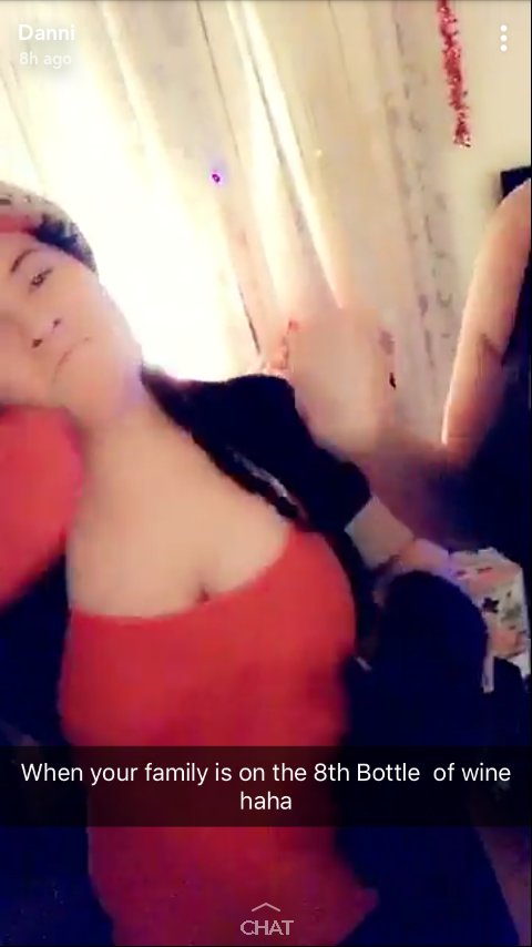 1lovatic_4life's tweet photo. This is how my family celebrates.... And yes those are oven mits  on my hands, maybe just a wee little too much drinking ;) MERRY CHRISTMAS EVERYONE https://t.co/StDyrHTVIO