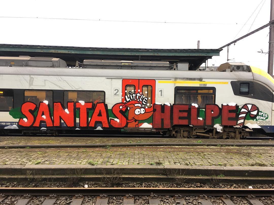 PaintedTrains's tweet photo. Merry X-Mas by Frank &amp; Froe https://t.co/KqMfSnKhd1