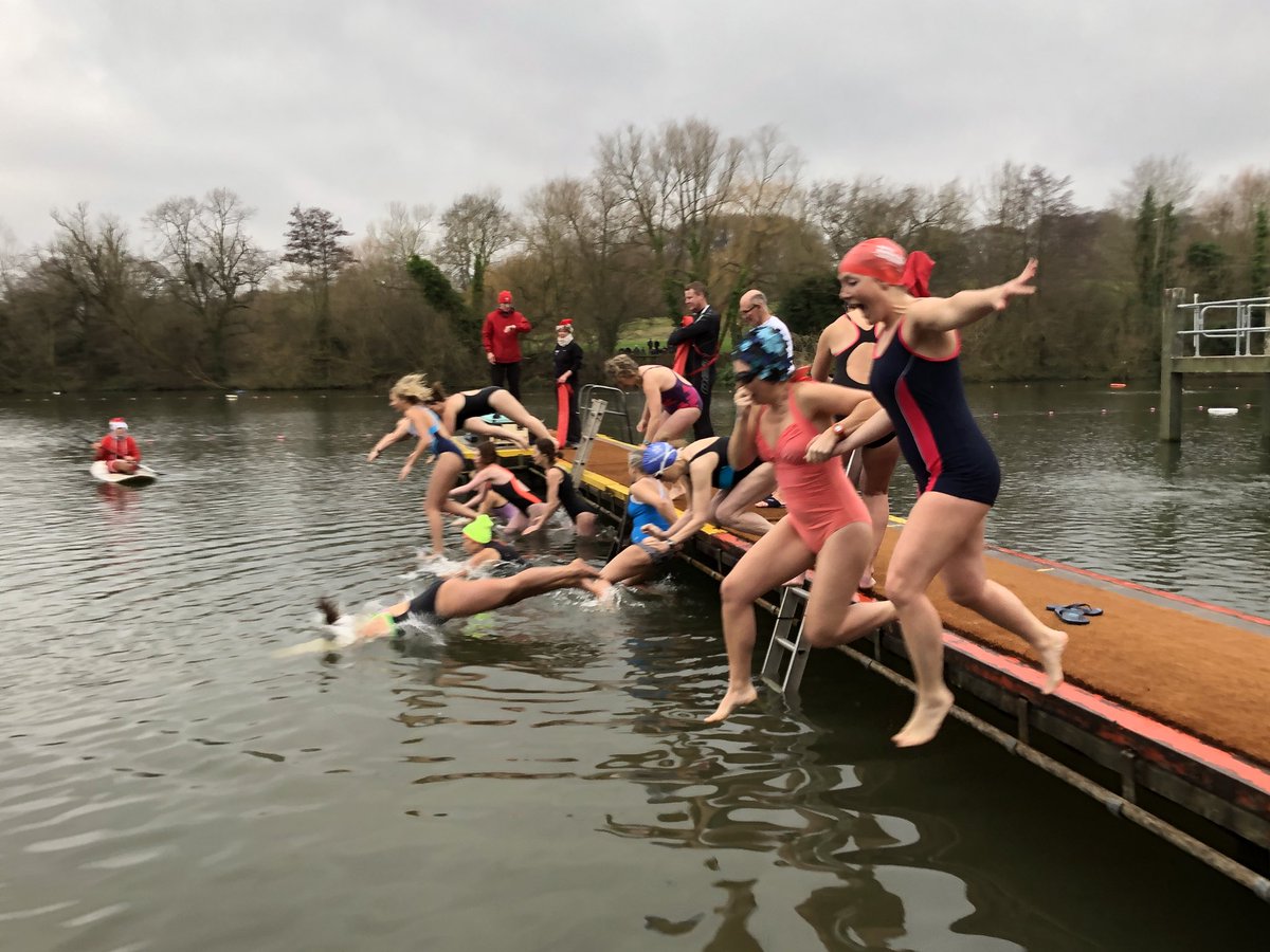 NewJournal's tweet photo. In you go! It’s the Hampstead Heath Men’s Pond Christmas Day swim... https://t.co/XCQkZLIFCL