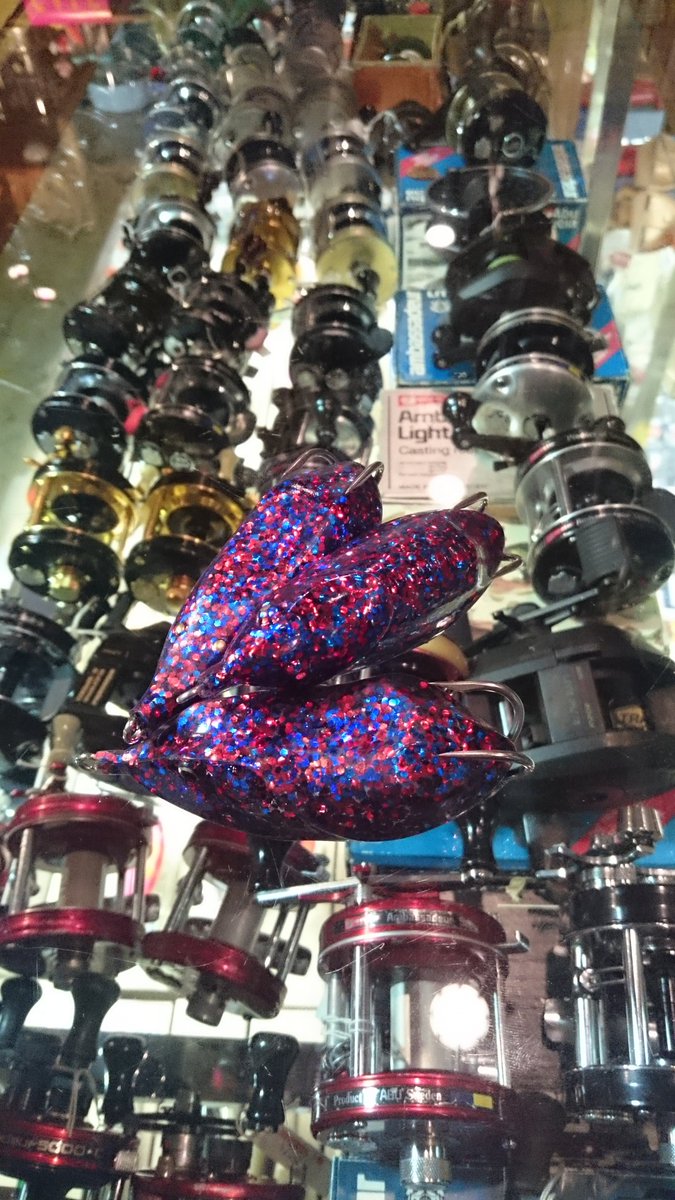 HanedaCraft's tweet photo. MuscleBait X'mas限定カラー、少量発売です❗
#HanedaCraft
#MuscleBait
#雷魚 https://t.co/5yr9Vb0bao