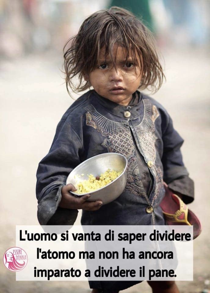 Alexia30559's tweet photo. La cosa più bella sarebbe non vedere più la sofferenza e la tristezza...sul viso di tanti bambini. 💕BUON NATALE A TUTTI 💕❤🎅 https://t.co/oNXlga2sMW