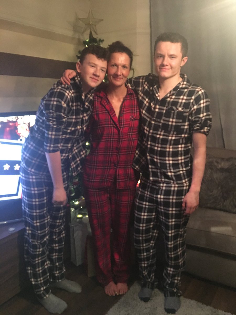 nicola_waddell1's tweet photo. Merry Christmas everyone β€οΈ hereβs to the one day itβs acceptable to eat chocolate for breakfast πΎπ
π» #perfectlyinperfect #matchingpjs #myworld #mumofboys ππ https://t.co/BccciSff3J