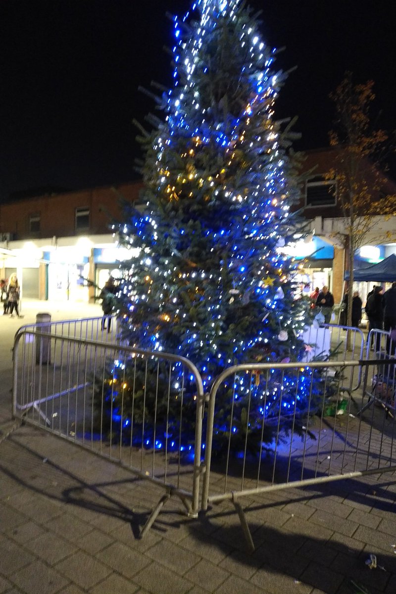 LordGibbons's tweet photo. Wishing everyone a very Merry Christmas and a Happy,  Healthy &amp; Peaceful New Year from the #MexboroughFirst team! #doncasterisgreat #southyorkshire #ilovedn #rotherhamiswonderful https://t.co/8xQgYDIADa