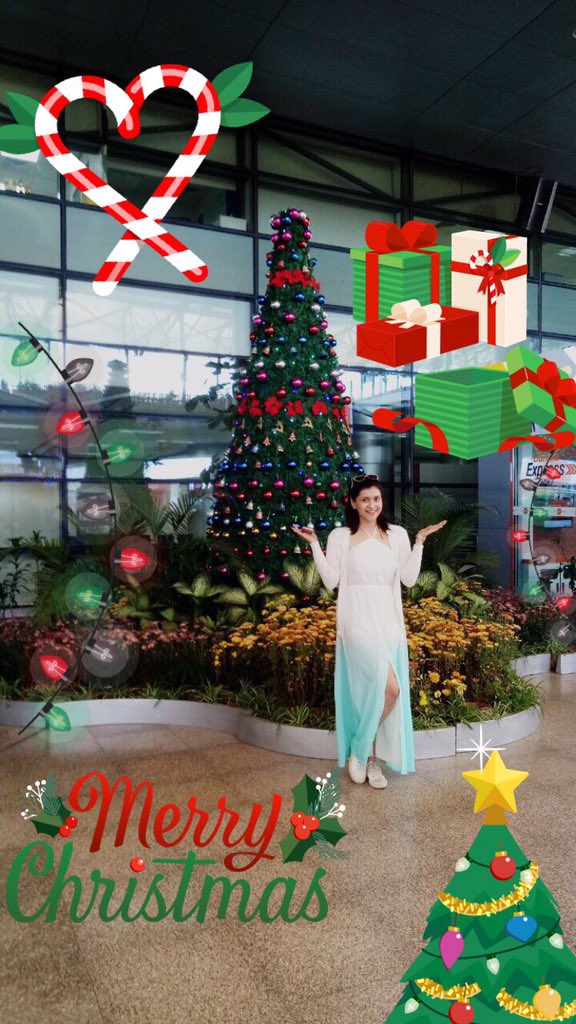 memannara's tweet photo. Merry Christmas 🎄🌟💚✌️✌️🎁🥂🏕🎠🎊😁 https://t.co/J98xboHSOb