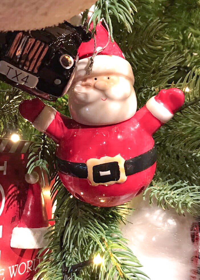 MarianTrapassi's tweet photo. Tantissimi auguri a tutti di Buon Natale!
https://t.co/t0TJHZHdCW https://t.co/Q46YlLIKMq