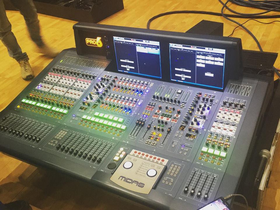 ELANLiveNation's tweet photo. Technicians testing the sound system at the #ABHA_Arena yesterday to  ensure that our state of the art arena remains in perfect working.

#elanlivenation #ABHA_Arena #Elangroup #elanevents #qatarevents 
#dohaevents #qatarvip #fetsivals #conecrts #music #DOHA #Qatar https://t.co/axwJYiRJRq