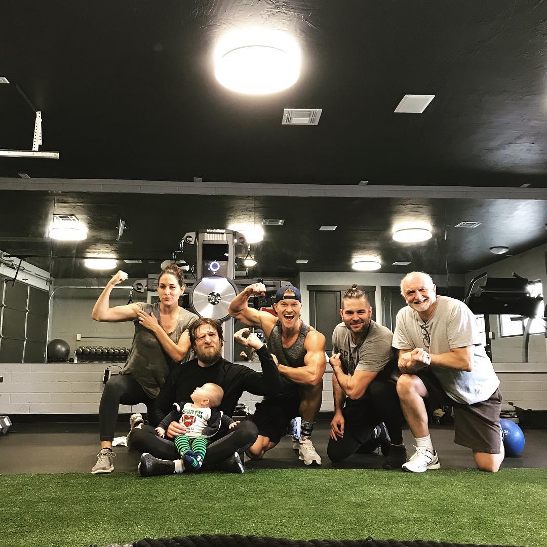 ADoughtySpirit's tweet photo. Although they did in fact kicked my butt, pre-christmas shred is sure a must. Who said you can't get buff during the holidays? Absolutely not Birdie. Maybe a comeback can also be approaching more than expected. https://t.co/fawJs1LmfF