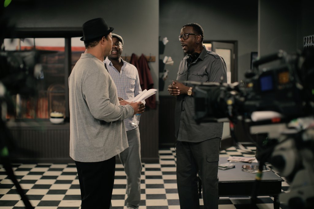 CharlesAllen79's tweet photo. Random moments with the on set sensei @BENTLEYEVANS Words don't do it justice. Brace yourself for Season 4 of In The Cut on @bouncetv ๐ฅ๐ป๐ฌ #bentleykyleevans #BentOuttaShape #Production #Acting #Producer #Film #Comedy #Photography #Writing https://t.co/e64JjOslRa