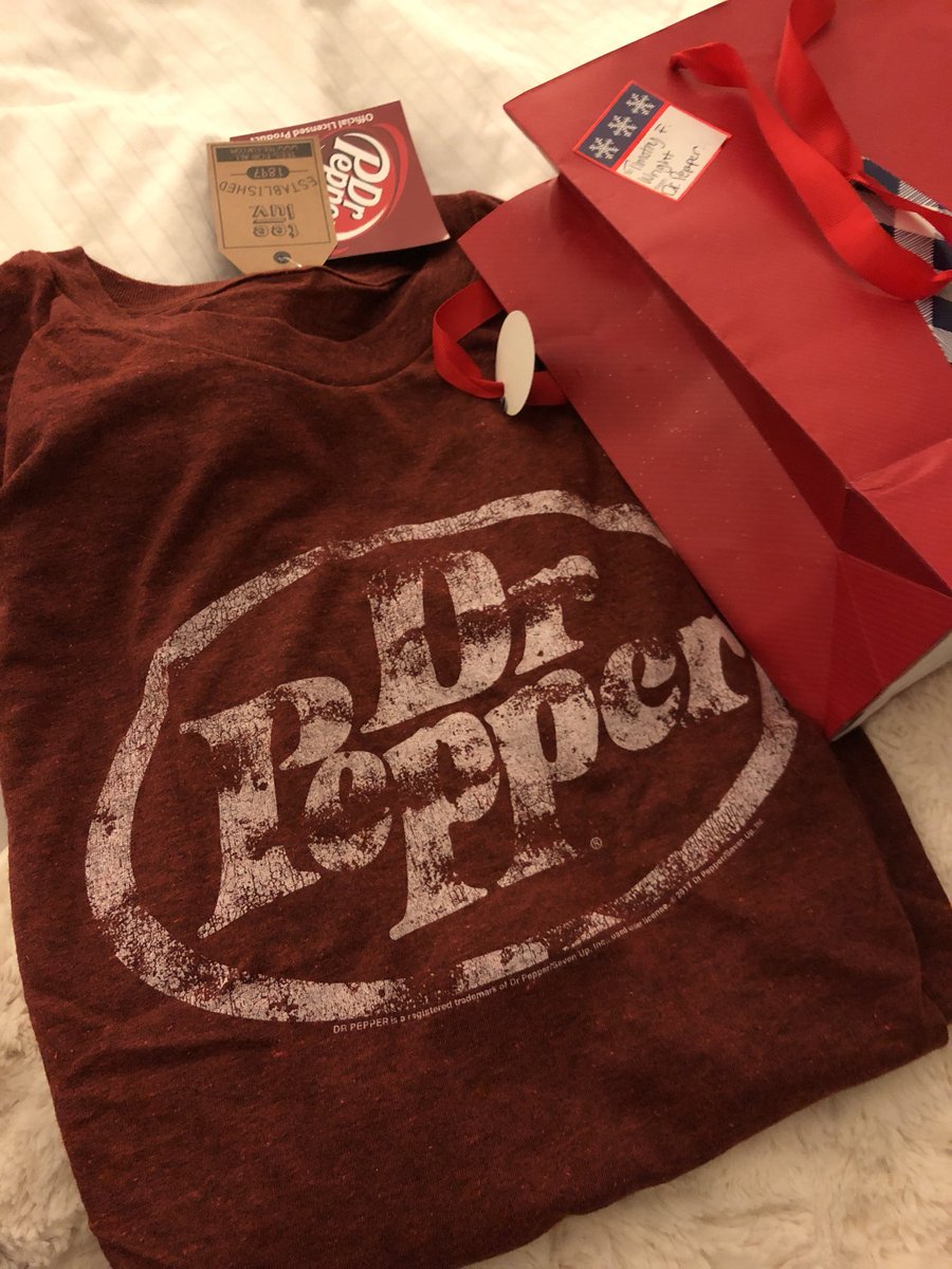 timfwright's tweet image. First Christmas gift from the gf! Check it @drpepper I’m a pepper for life!!!