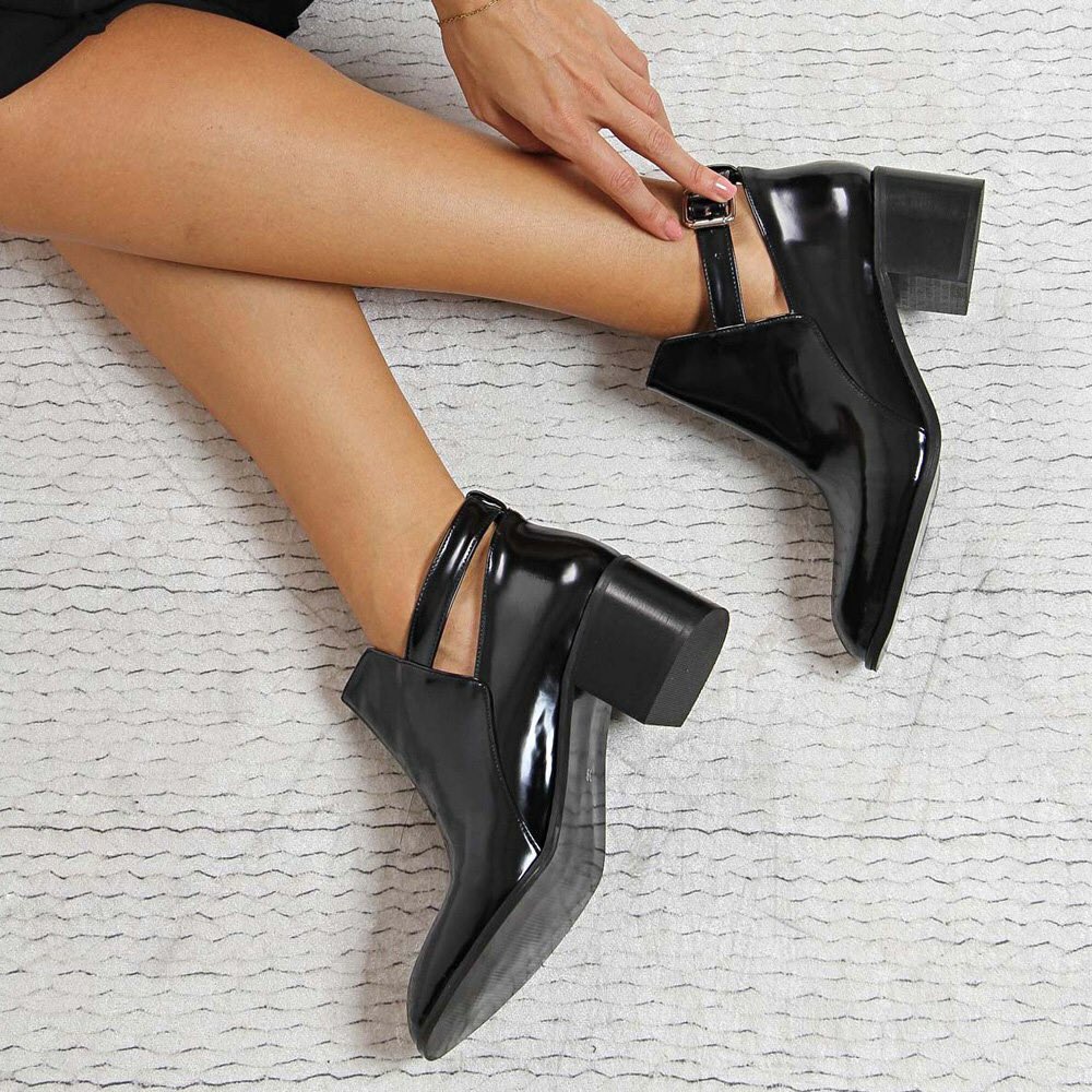 SHOESTIME tweet media