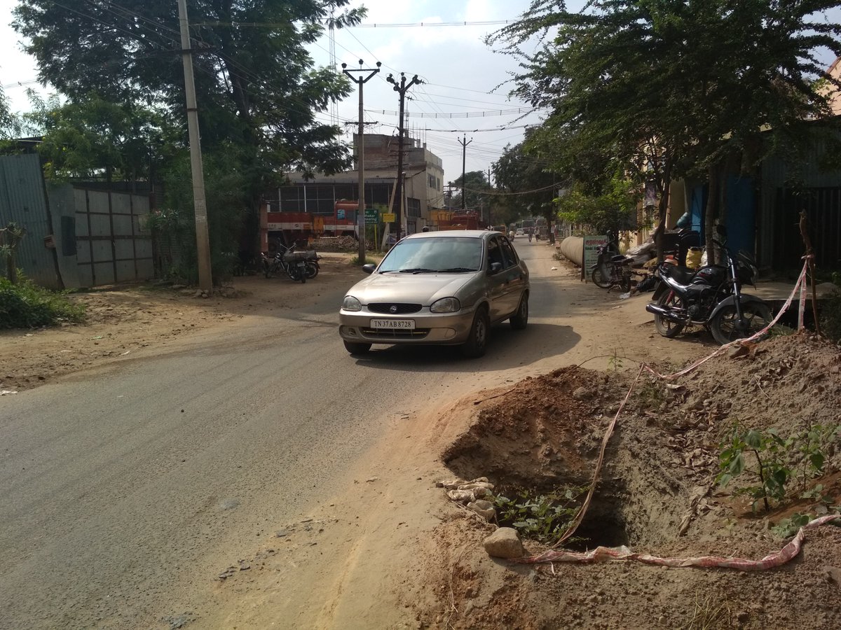 srisaravanan369's tweet photo. Please fix (Road) @ https://t.co/5C5khdEttz @PMOIndia @swachhbharat (via @swachhbharatapp) https://t.co/cHvBFeXTJq