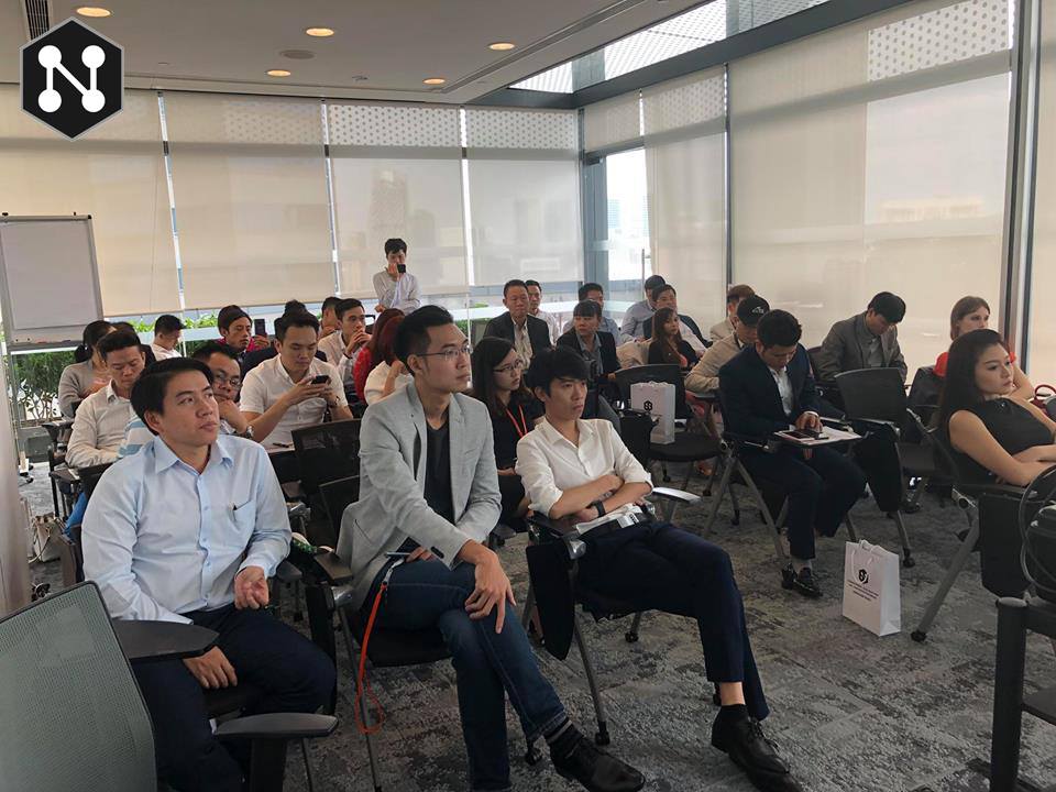 NamiTrade's tweet photo. New office in Singapore with our new Regional Director - Mr.Dennis Ba!
We are putting all effort in building a strong team to fulfill the dream of bringing the best product to the world!
#NamiTrade #NAC #Nami https://t.co/mJRCC5p8bA