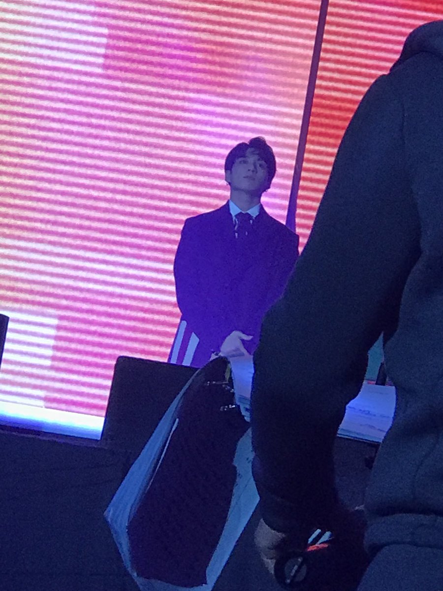 JUNCOOKI3's tweet photo. 😭❤️❤️❤️ https://t.co/8CvPfSEGgY