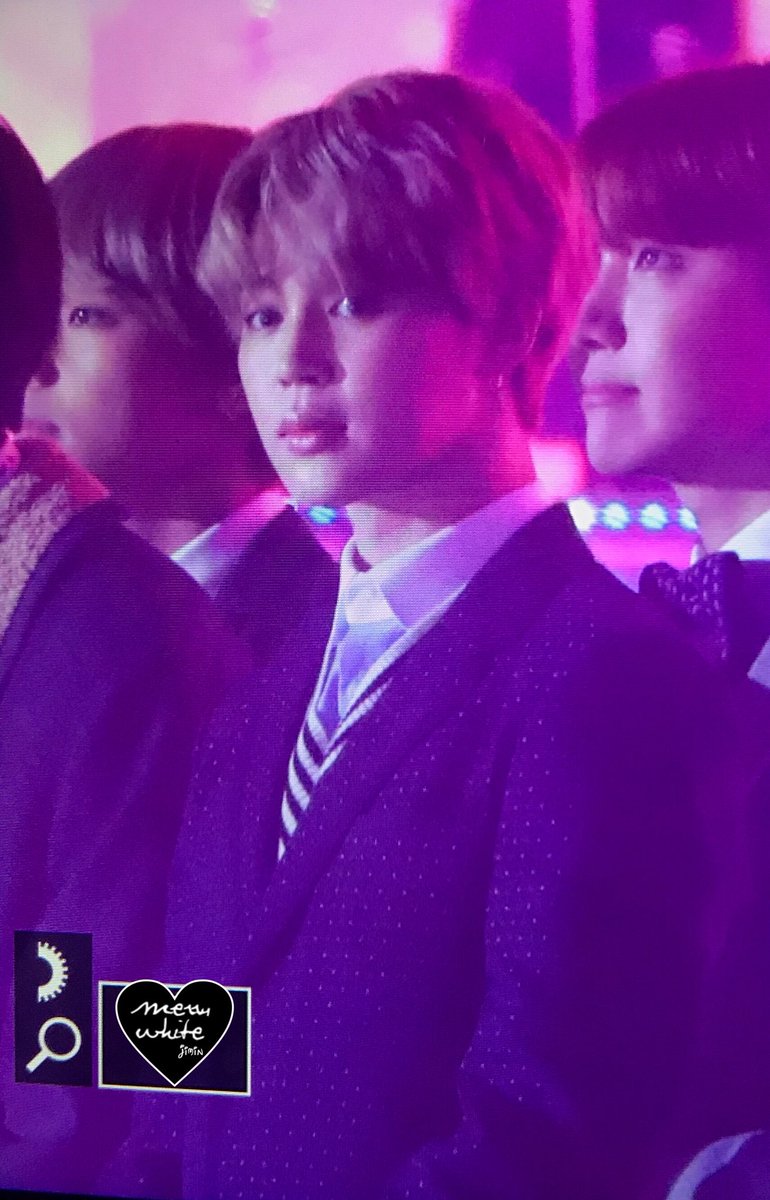 MERRYWHITE_JM's tweet photo. 171225 가요대전 프리뷰

지민아 💛

#JIMIN #지민 #짐니 #박분홍
#BTS #방탄소년단 @BTS_twt https://t.co/yqkFulOaOt