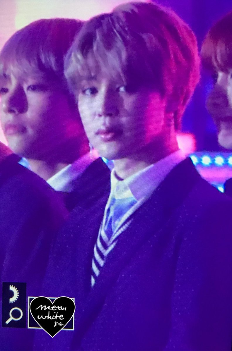 MERRYWHITE_JM's tweet photo. 171225 가요대전 프리뷰

지민아 💛

#JIMIN #지민 #짐니 #박분홍
#BTS #방탄소년단 @BTS_twt https://t.co/yqkFulOaOt
