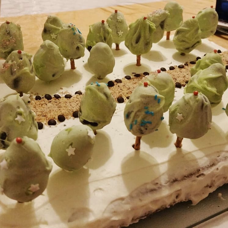 MiniBackmonster's tweet image. Ich wünsch euch allen ein schönen ersten Weihnachtstag 😙🎄