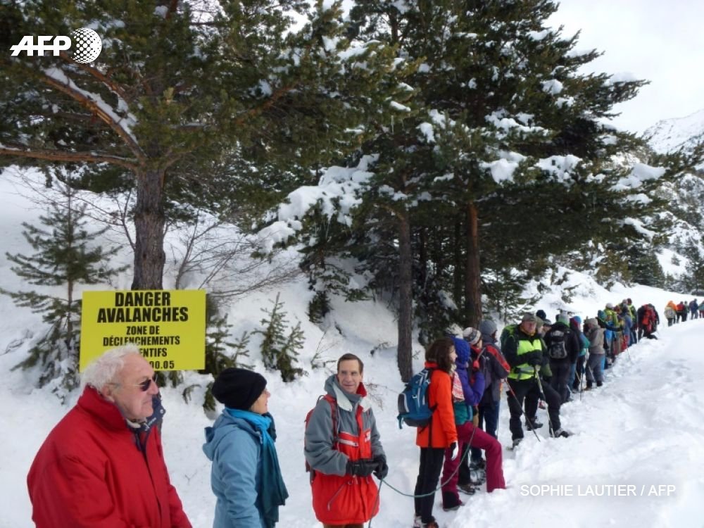 "Il a connu l'enfer en Libye, en Méditerranée, et peut-être encore ici, chez nous, en France": dans les Alpes françaises, un élan de solidarité envers des migrants en danger de mort u.afp.com/4Fh5 par <a href="/lautier_sophie/">Lautier Sophie</a> #AFP
