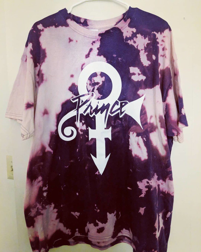 CaseyRain's tweet photo. Merry Xmas! I found this awesome tie-dye Prince shirt at Melrose Trading Post today from @morgasm.fam - if you're in LA you should check out the market on Sundays in front of Fairfax High School. #Prince #LA #Morgasm https://t.co/nRYThaP8YW https://t.co/nW45XbeyYO