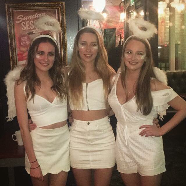 CharmerCheer's tweet photo. Merry Christmas from all of us! Hope everyone has a wonderful day 🎁🎄 https://t.co/jJCmX6qMxW