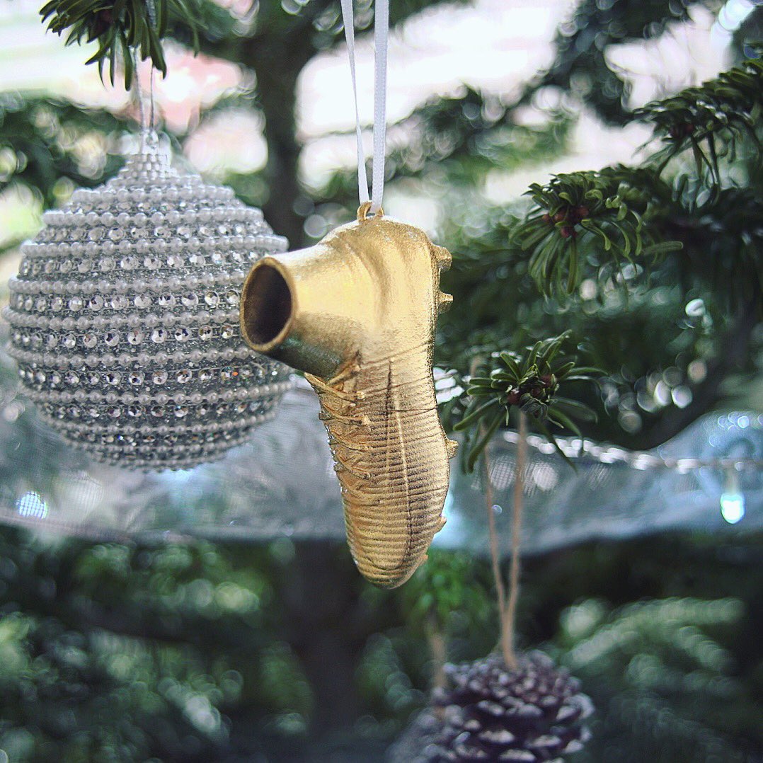 TheSportLocker's tweet photo. Merry Christmas to all our followers. May your day be filled with football boots and trainers!
🎁🎄🎅🏻

(Appreciate we’ve been away for a while. Back strong in 2018!) https://t.co/8ORE7blf2p