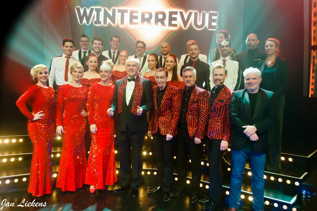 Theaterreview: Winterrevue – The Sound of Movies goo.gl/ChZ3jD  <a href="/DirkVanVooren/">Dirk Van Vooren</a> <a href="/nicowarrinnier/">NICOmedieCompagnie</a> <a href="/stanycrets/">De Cretsman, senior tweeter/coach/expert/adjunct</a> <a href="/elckerlyctweet/">Theater Elckerlyc</a> #theatertainment