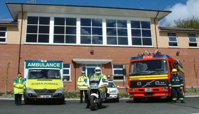 SabreFirstAid's tweet image. For the emergency services staff who'll be working throughout #Xmas - you are all heroes @EssexPoliceUK @Essexairamb @EastEnglandAmb @ECFRS