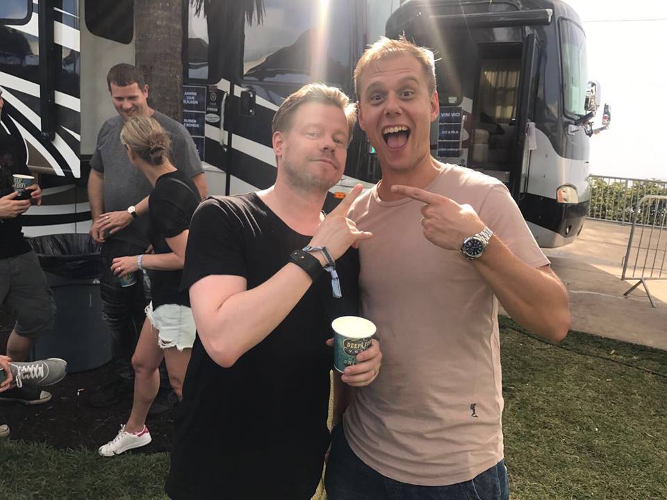 FerryCorsten: Happy birthday arminvanbuuren! Have a good one buddy! 

Happy birthday armi 