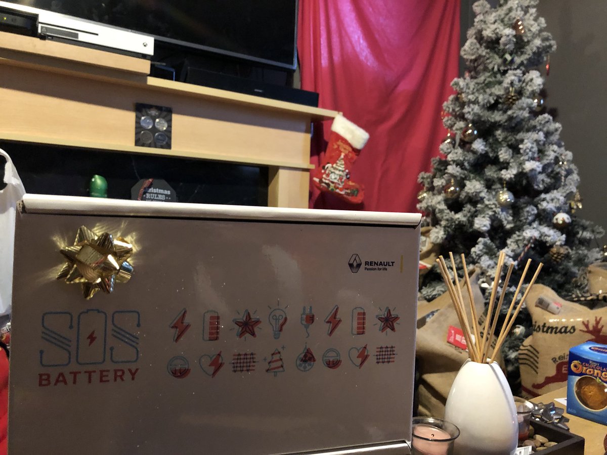 ShaneGillespie's tweet photo. Thank you @renault_uk and thank you to the super lovely driver for our very special delivery today. What a fantastic idea Merry Christmas π
π»βοΈβοΈπ#SOSbattery https://t.co/eGNTeqHMLV