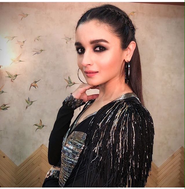 puneetbsaini's tweet photo. My Rockstar 😍😍😍... slaying it ... @reliancejio #40years #celebrations
Styled by @manishmalhotra05 
Hair @ayeshadevitre 
Make up by me https://t.co/w4hF2SPnQ6