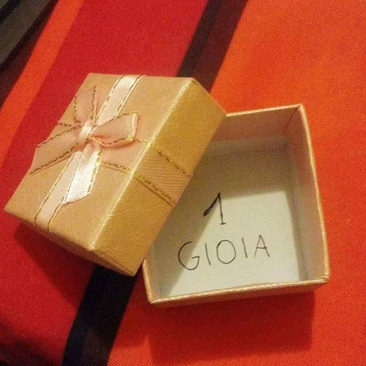 DrogaNostra's tweet photo. Avete aperto i regali? Ecco il mio.
Buon Natale

#BuonNatale #Natale https://t.co/BwavpAKgcx