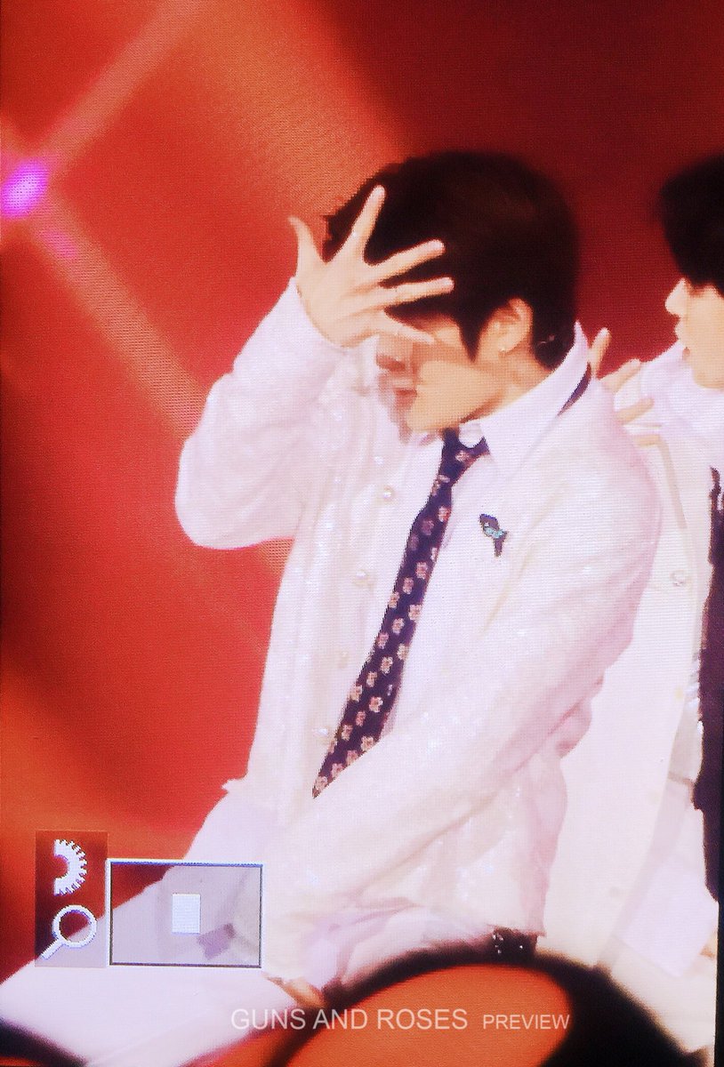 GNR9697's tweet photo. 171225 preview 💖💖
#JAEHYUN #재현 https://t.co/3GFRGWn5t6