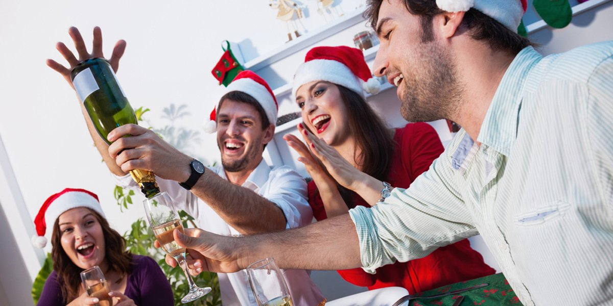 #MerryChristmas everyone! Make sure you don't overdo it today by reading how to avoid overindulging this #Christmas #xmas bit.ly/2Cyo7gN