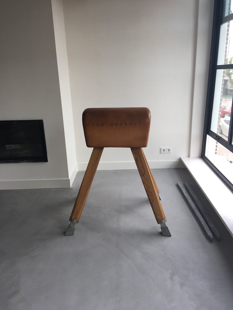 Bealernoorden's tweet photo. Betonlook woonkamer #bealmortex #betonlook #inspiration https://t.co/2NZ1B3L3lE
