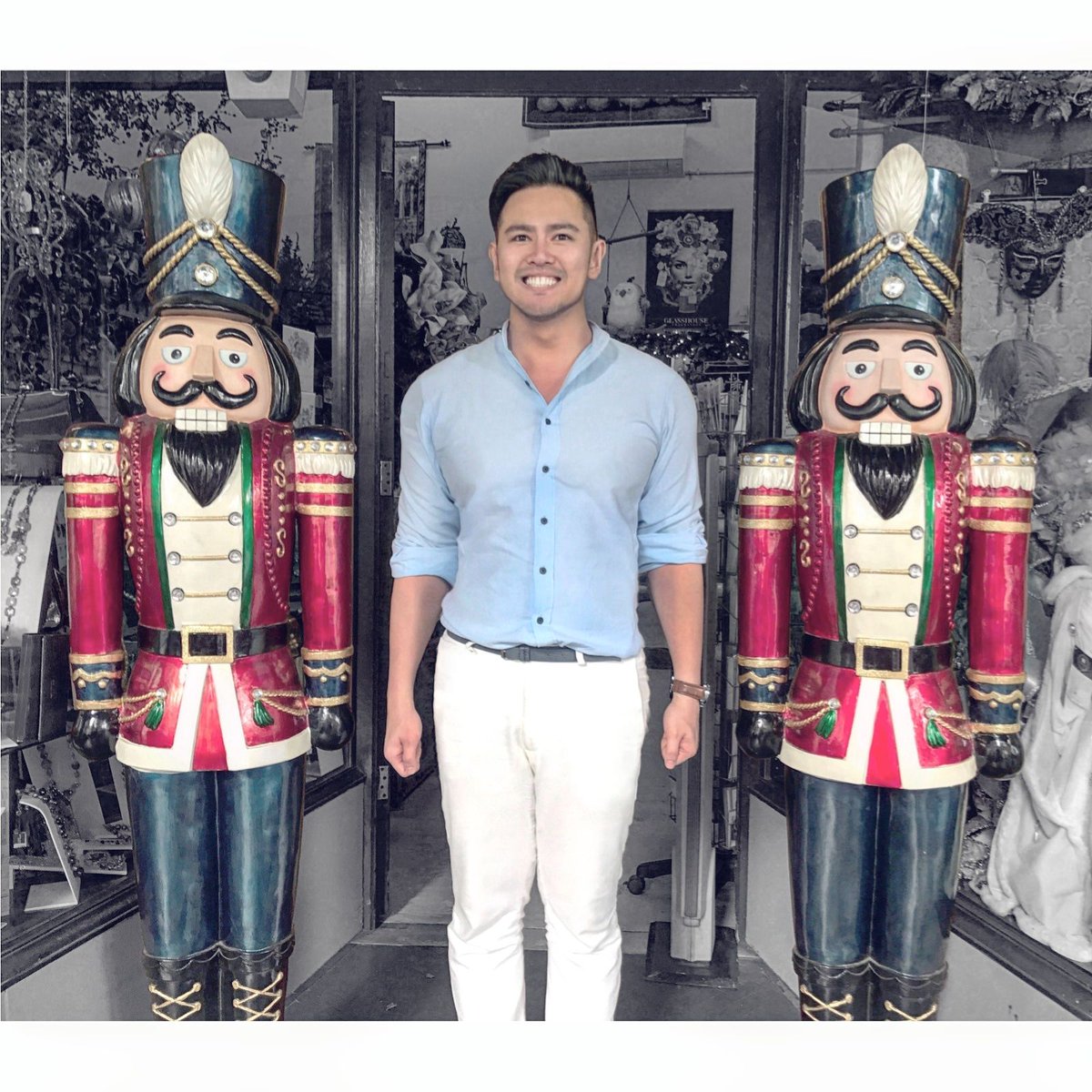 HerbertRSim's tweet photo. Let me be your Nutcracker Soldier this Christmas! 😂😂.
.
Wishing All a Merry #Christmas! 🎅❄⛄🎄.
.
.
#ToySolider #NutCracker #SoldierBoy https://t.co/7Jik6CxKZI