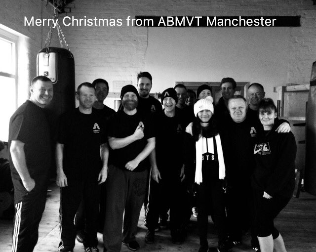 ABMVTManchester's tweet photo. Merry Christmas #abmvt #wingchun #vingtsunkungfu #team #Christmas https://t.co/0uzzhwTTBp