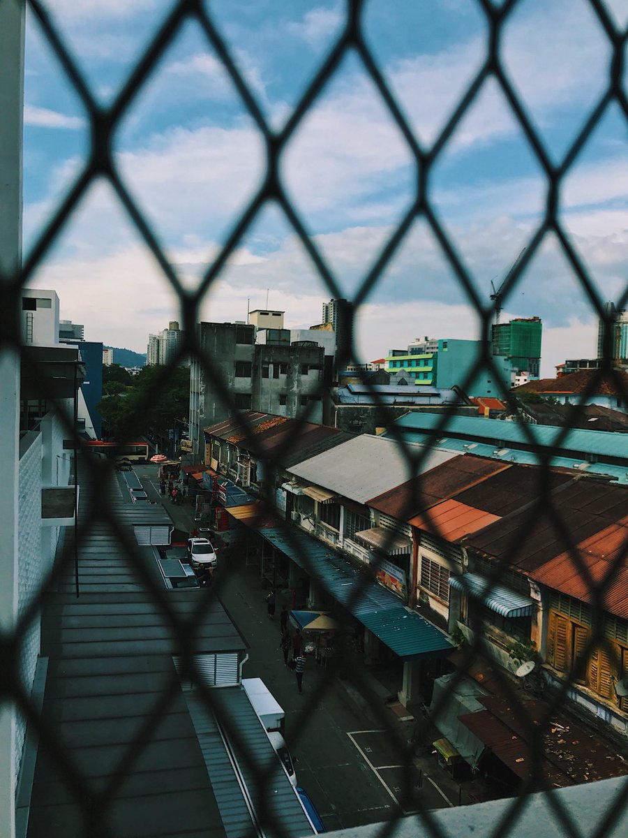 ajimpaan's tweet photo. Penang Day2 25/12/17
#mobilegraphy #mobilegraphy_xv #vscocam #vsco #vscomy #fotomy #penangites #penang #shotoniphone7 #photography #photographer https://t.co/ySpWJfj7im