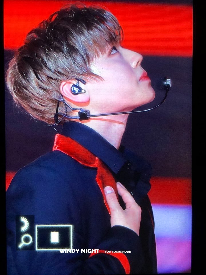 windynight529's tweet photo. 🎅merry christmas #워너원 #박지훈 https://t.co/YvG0hmr2m9