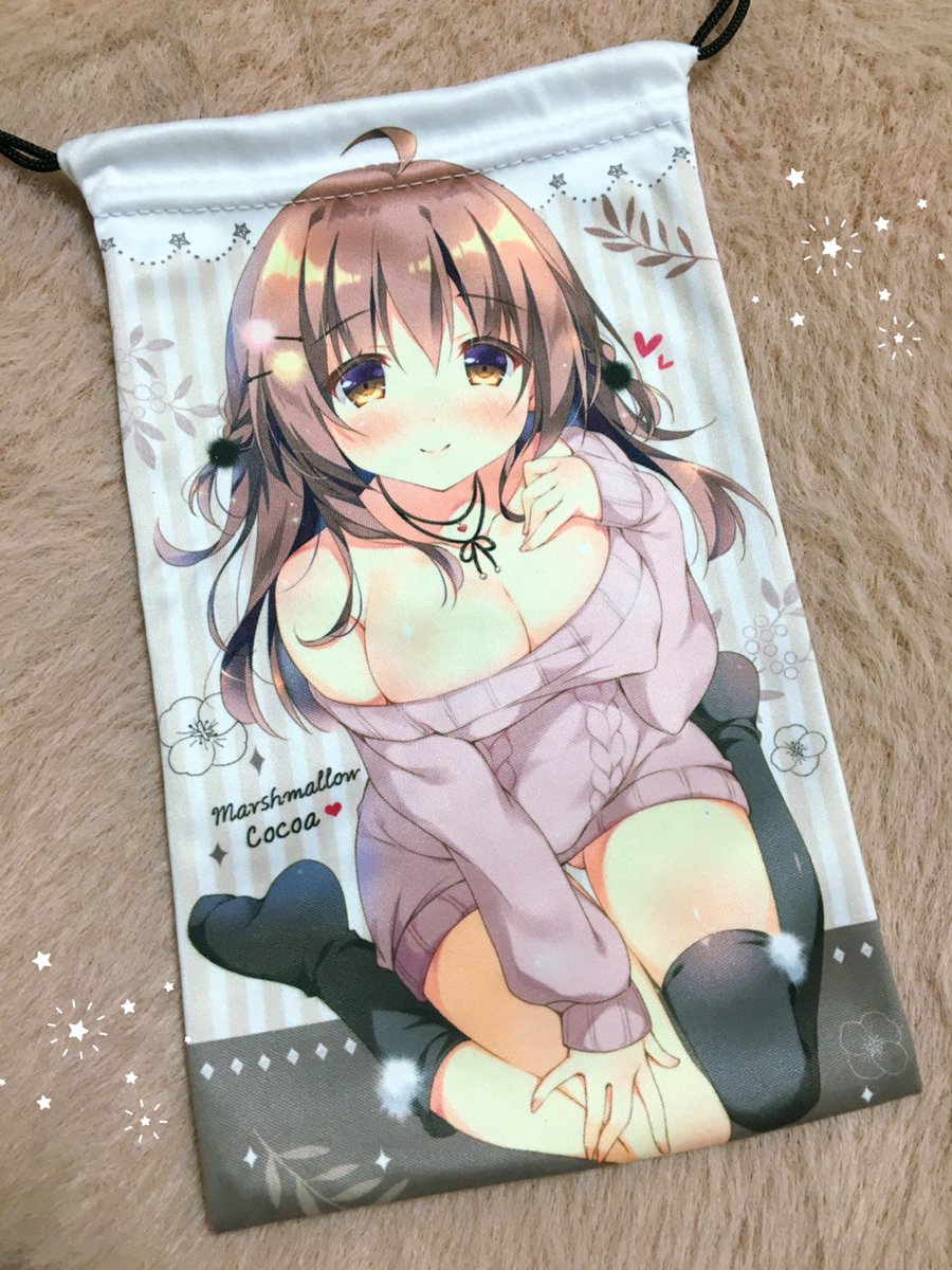 「冬コミセットの中に入るマイクロファイバーポーチです!ポーチにマシュマロ入りココア」|ぱん🍞のイラスト