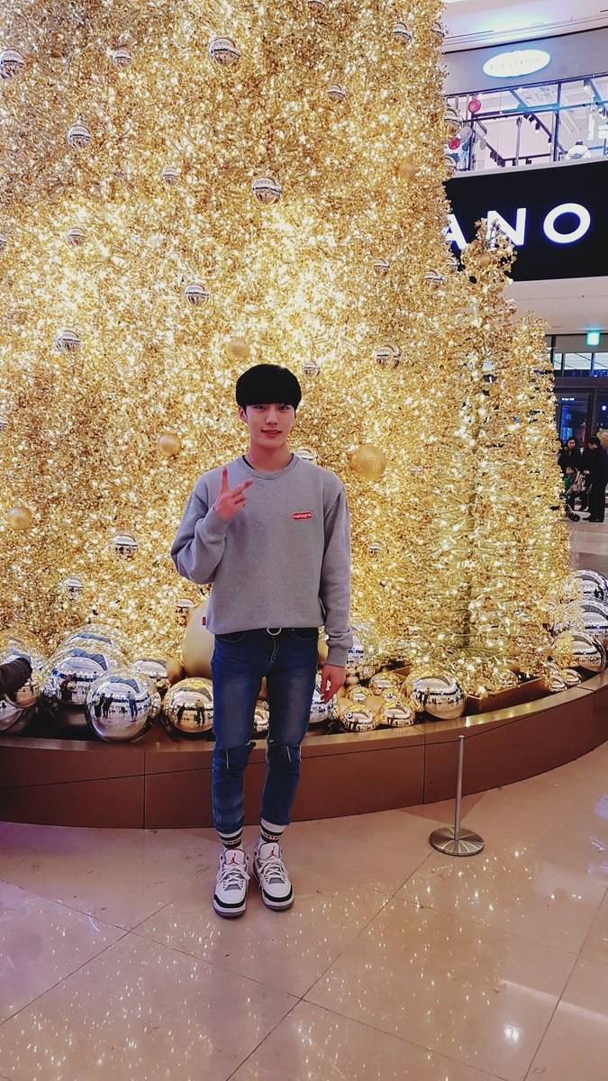imfact_twt's tweet photo. 제업.

메리크리스마스으으으ㅡ
행복한 하루 보내요오오

#제업 #임팩트 #메리크리스마스 https://t.co/DrzVhBOBME