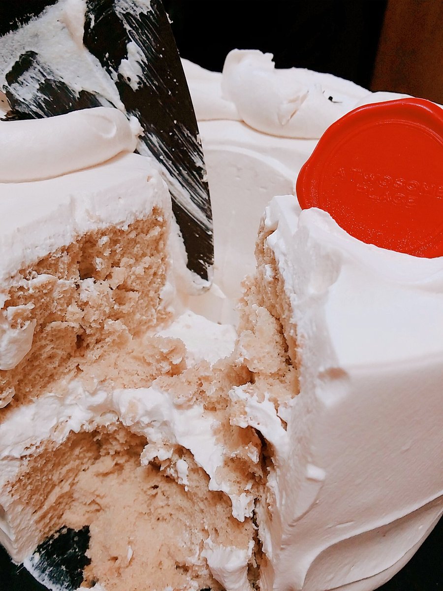 #투썸 #밀크티쉬폰케이크
메리크리스마스~