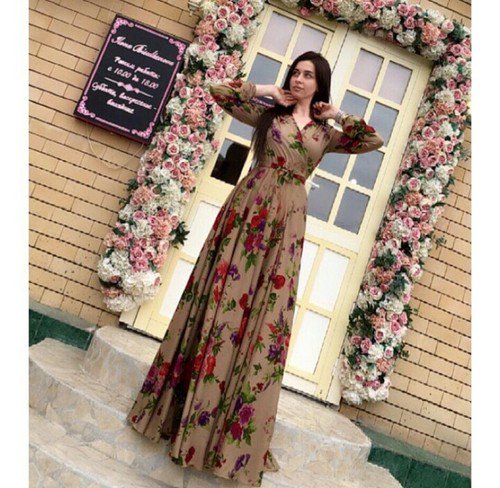 ephiiark1's tweet photo. #flowerdress #chechenka #chechengirl #style #fashion #beauty #flowers #cuteness 
💕🌺✨ https://t.co/Z9m3pYGcQK